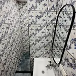 Broken Bed Hootel Hotell 3*