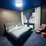 Hotell Broken Bed Hootel 3*
