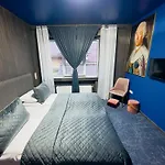 Broken Bed Hootel