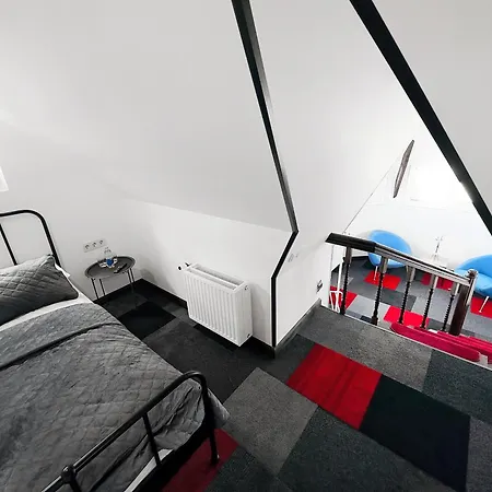 Broken Bed Hootel Hotel Kowno