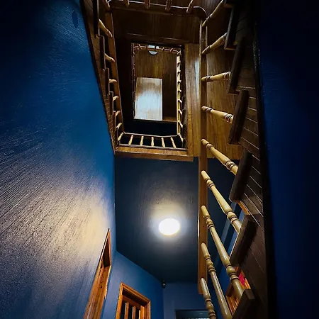 Broken Bed Hootel Hotel 3*