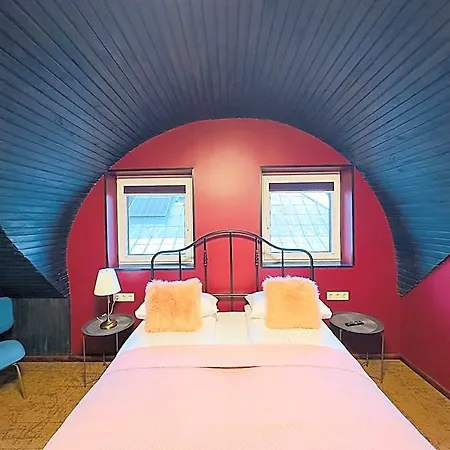 Hotell Broken Bed Hootel Kaunas