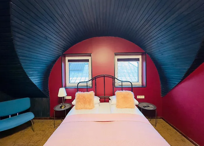 Broken Bed Hootel Kaunas